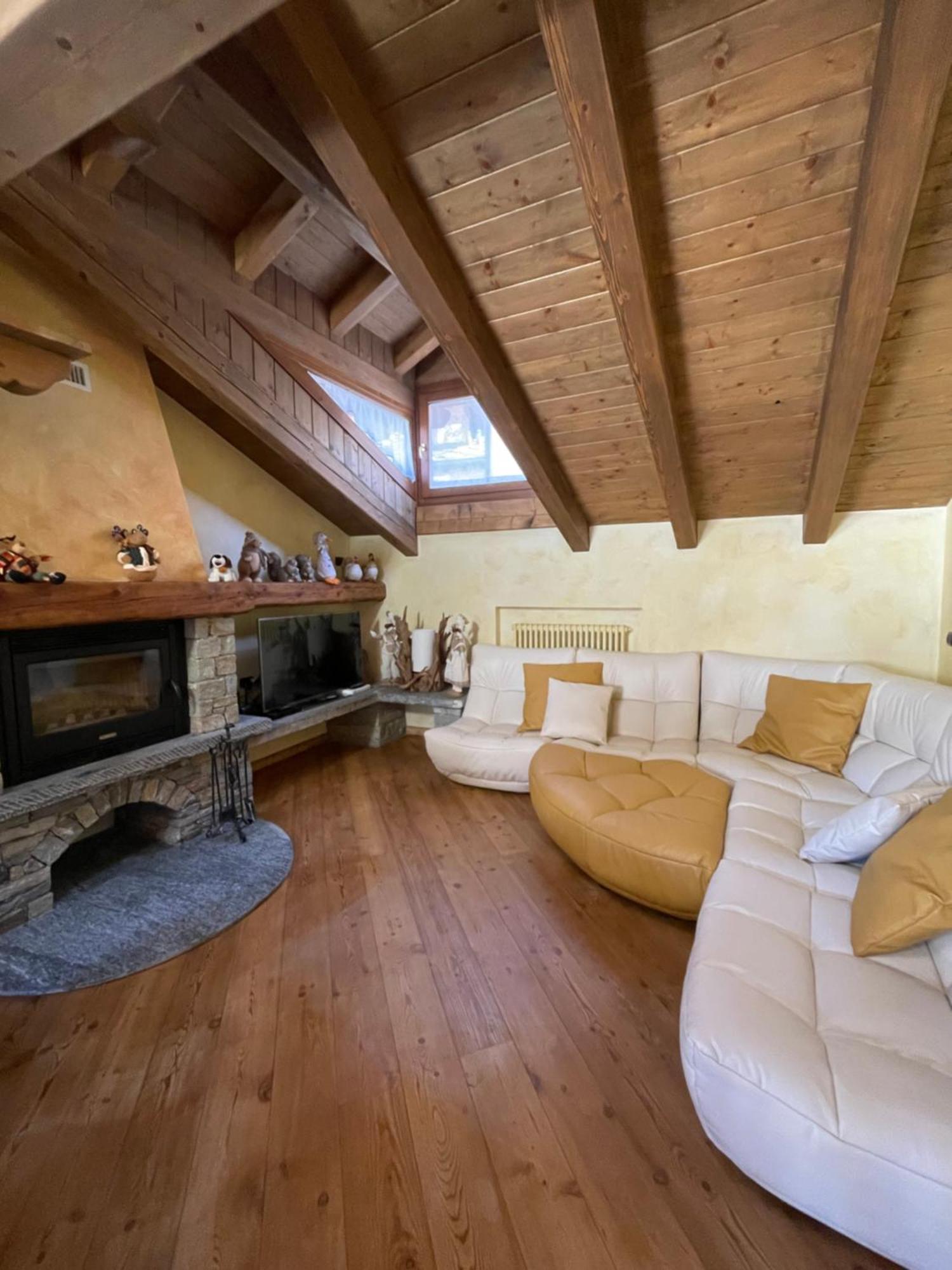 Apartament Miramountains La Thuile Zewnętrze zdjęcie